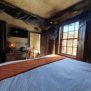 Hocus Pocus Tiny Hotel
